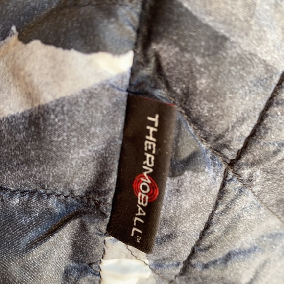 The North Face puffer jacket womens large Thermoball - Picture 3 of 7